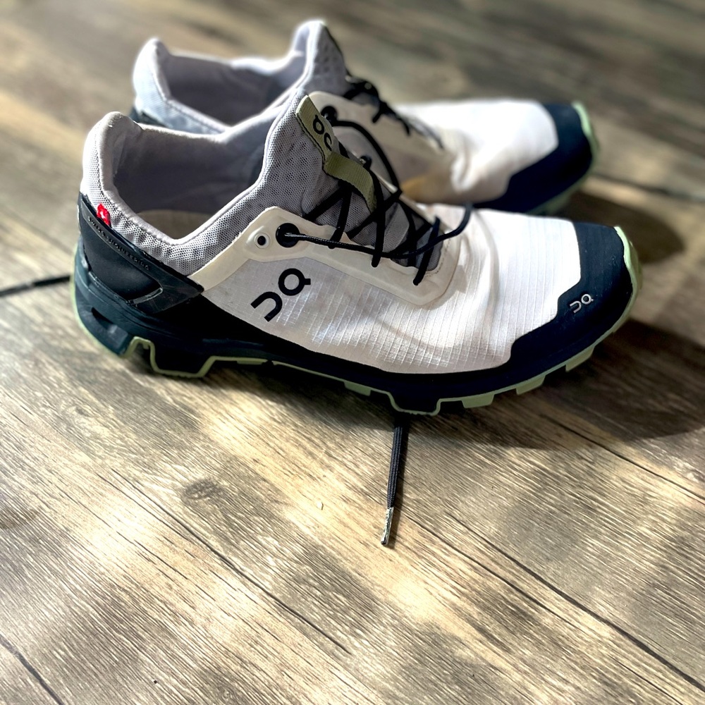 Cloudventure Peak White Leaf Color Trail Racing Shoes